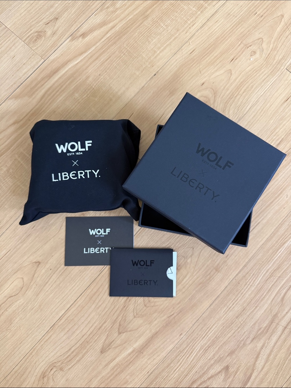 WOLF x LIBERTY Navy Jewelry Box with Pouch